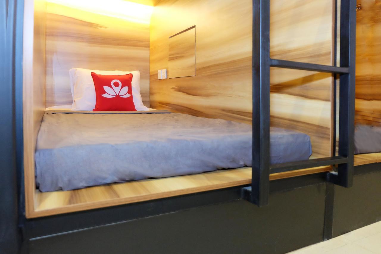 Zen Hostel Gubeng Station Surabaya Buitenkant foto